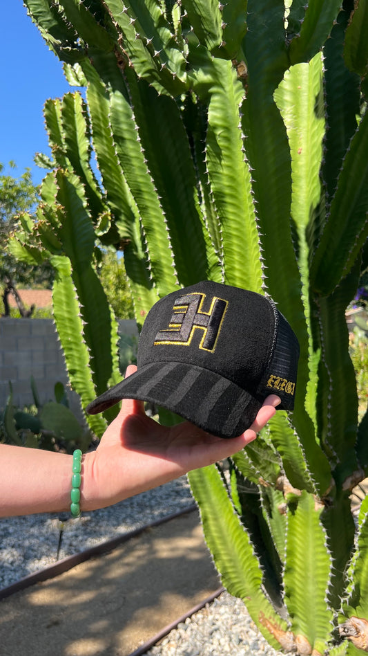 ELEGIDO|CHOSEN TRUCKER HAT